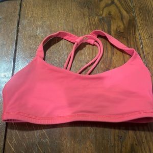 Lululemon Free to Be sports Bra